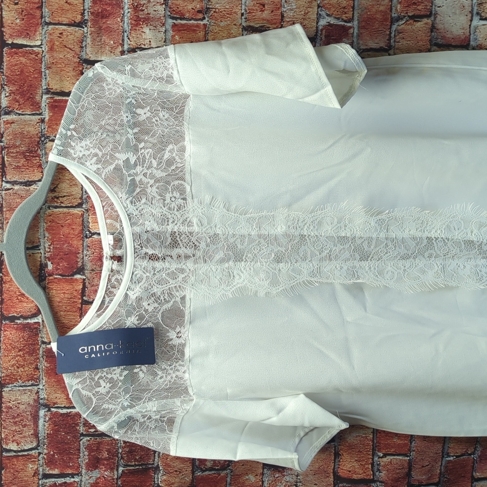 Anna-Kaci ladies large blouse NWT lacy shirt